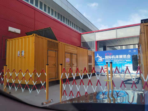 乌什出租发电机-柴油发电机和汽油发电机哪个更好一些？